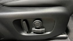 2025 (25) LAND ROVER RANGE ROVER VELAR 2.0 D200 MHEV Dynamic SE 5dr Auto 5092422