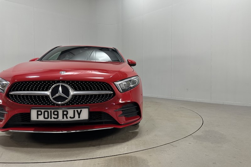 2019 (19) MERCEDES-BENZ A CLASS A200d AMG Line Premium 5dr Auto 5090898