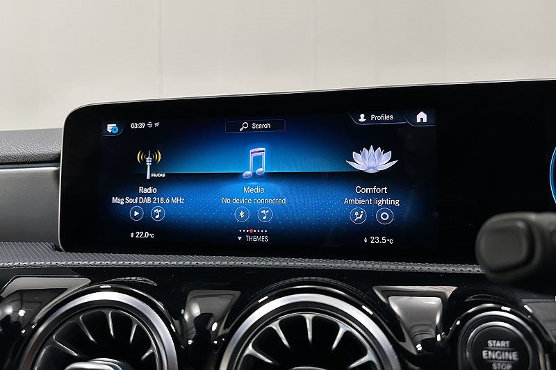 2019 (19) MERCEDES-BENZ A CLASS A200d AMG Line Premium 5dr Auto 5090872