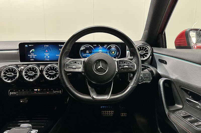 2019 (19) MERCEDES-BENZ A CLASS A200d AMG Line Premium 5dr Auto 5090856