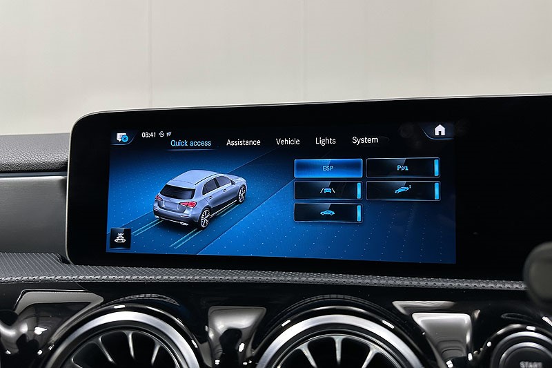 2019 (19) MERCEDES-BENZ A CLASS A200d AMG Line Premium 5dr Auto 5090877