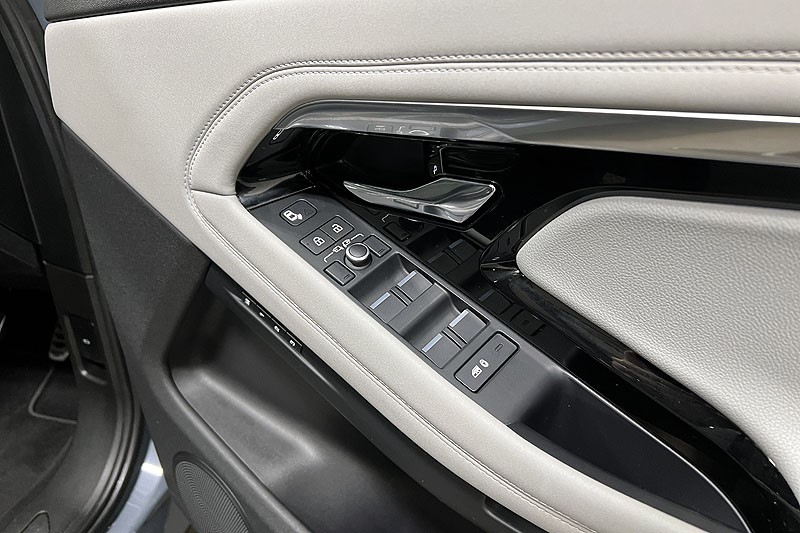 2022 (71) LAND ROVER RANGE ROVER EVOQUE 1.5 P300e R-Dynamic SE 5dr Auto 5050661