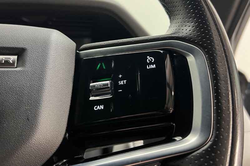 2022 (71) LAND ROVER RANGE ROVER EVOQUE 1.5 P300e R-Dynamic SE 5dr Auto 5050667