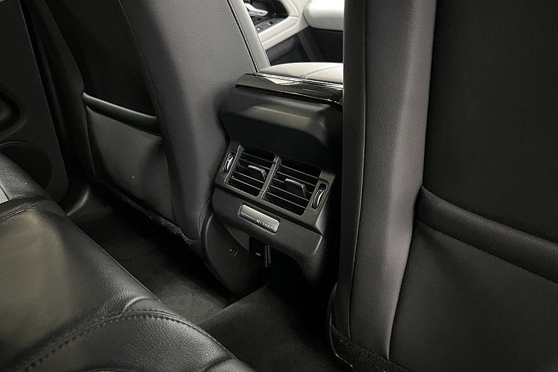 2022 (71) LAND ROVER RANGE ROVER EVOQUE 1.5 P300e R-Dynamic SE 5dr Auto 5050658