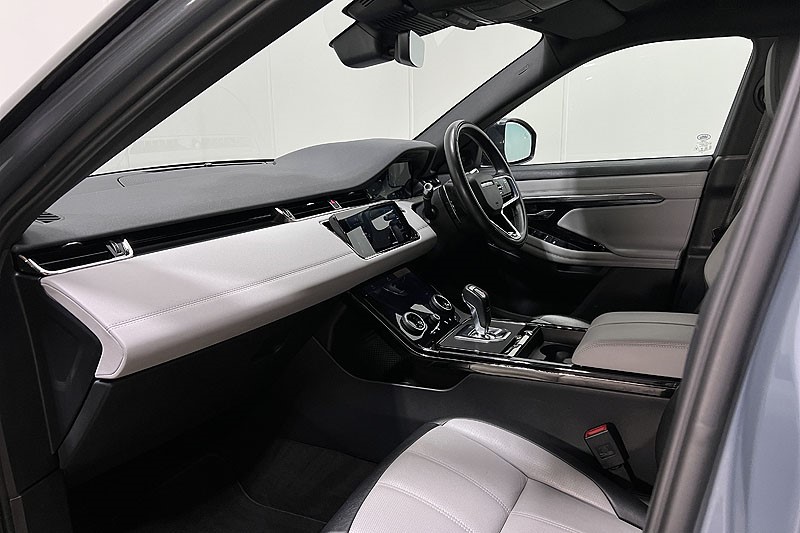 2022 (71) LAND ROVER RANGE ROVER EVOQUE 1.5 P300e R-Dynamic SE 5dr Auto 5050683