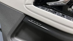 2022 (71) LAND ROVER RANGE ROVER EVOQUE 1.5 P300e R-Dynamic SE 5dr Auto 5050660