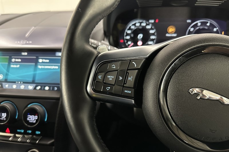 2023 (72) JAGUAR F-TYPE 2.0 P300 R-Dynamic 2dr Auto 5100760