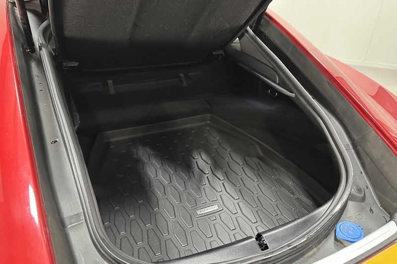 2023 (72) JAGUAR F-TYPE 2.0 P300 R-Dynamic 2dr Auto 5100777