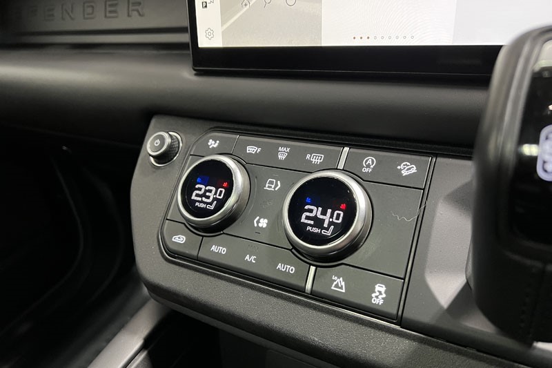 2023 (73) LAND ROVER DEFENDER 3.0 D250 X-Dynamic HSE 110 5dr Auto 5060192