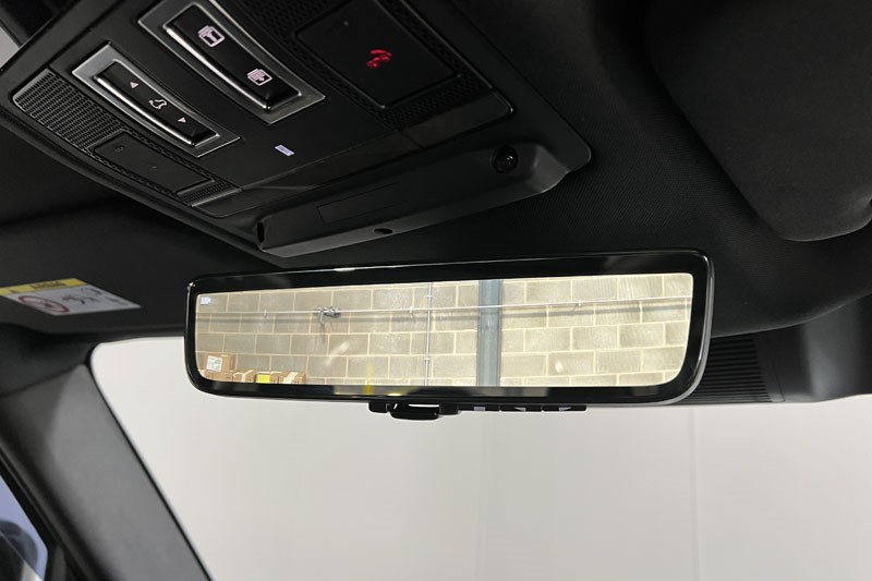 2023 (73) LAND ROVER DEFENDER 3.0 D250 X-Dynamic HSE 110 5dr Auto 5060190