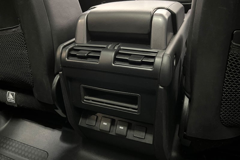 2023 (73) LAND ROVER DEFENDER 3.0 D250 X-Dynamic HSE 110 5dr Auto 5060178