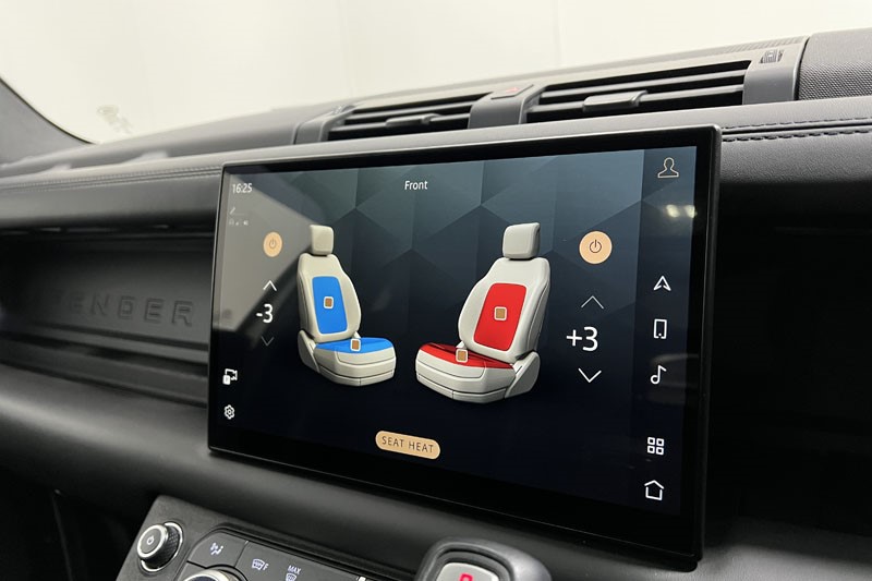 2023 (73) LAND ROVER DEFENDER 3.0 D250 X-Dynamic HSE 110 5dr Auto 5060200