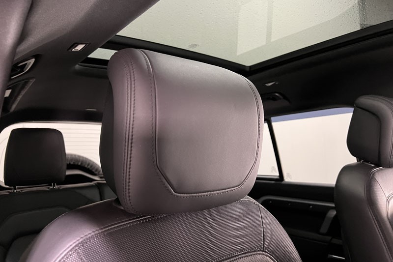 2023 (73) LAND ROVER DEFENDER 3.0 D250 X-Dynamic HSE 110 5dr Auto 5060186