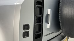 2023 (73) LAND ROVER DEFENDER 3.0 D250 X-Dynamic HSE 110 5dr Auto 5060208