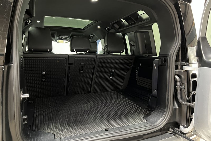 2023 (73) LAND ROVER DEFENDER 3.0 D250 X-Dynamic HSE 110 5dr Auto 5060206