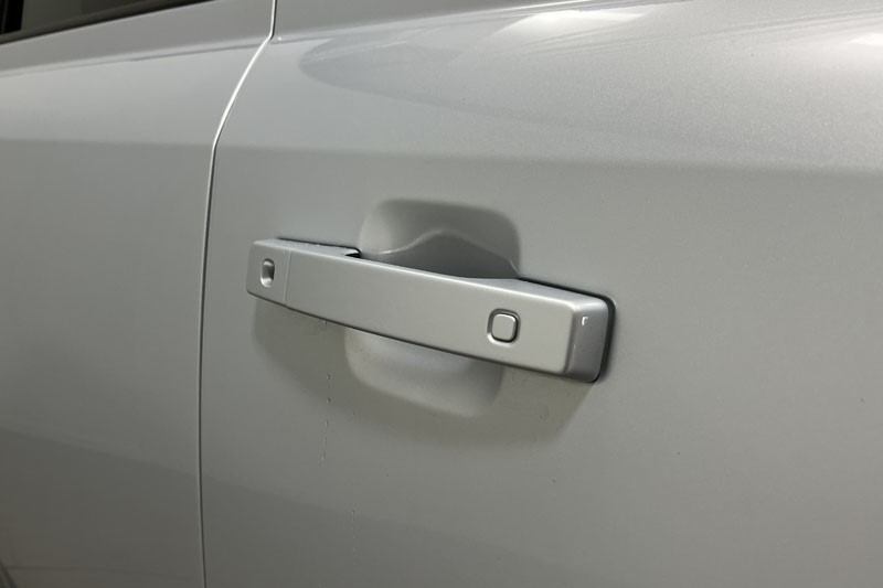 2023 (73) LAND ROVER DEFENDER 3.0 D250 X-Dynamic HSE 110 5dr Auto 5060210