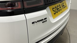 2019 (69) LAND ROVER RANGE ROVER EVOQUE 2.0 D150 R-Dynamic 5dr 2WD 5069623