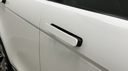 2019 (69) LAND ROVER RANGE ROVER EVOQUE 2.0 D150 R-Dynamic 5dr 2WD 5069627