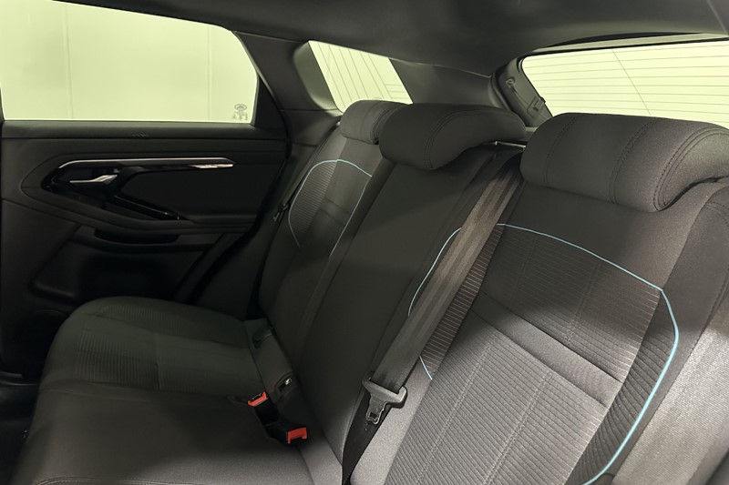 2019 (69) LAND ROVER RANGE ROVER EVOQUE 2.0 D150 R-Dynamic 5dr 2WD 5069617