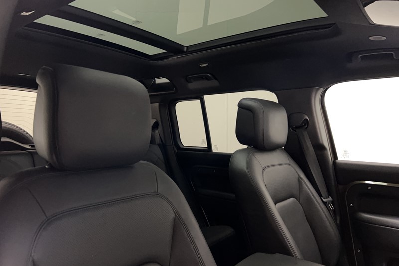 2024 (74) LAND ROVER DEFENDER 3.0 D350 X-Dynamic HSE 110 5dr Auto [7 Seat] 5109035