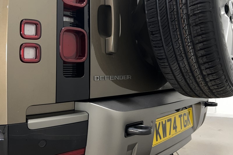 2024 (74) LAND ROVER DEFENDER 3.0 D350 X-Dynamic HSE 110 5dr Auto [7 Seat] 5109065