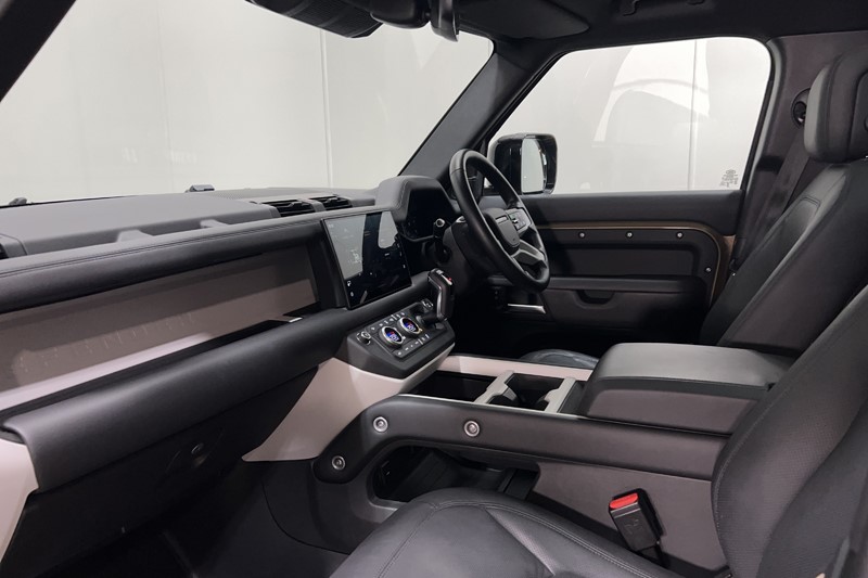 2024 (74) LAND ROVER DEFENDER 3.0 D350 X-Dynamic HSE 110 5dr Auto [7 Seat] 5109053