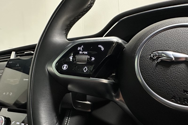 2024 (24) JAGUAR F-PACE 2.0 P400e R-Dynamic HSE Black 5dr Auto AWD 5111562