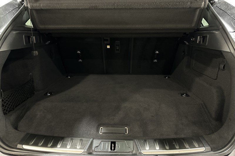 2024 (24) JAGUAR F-PACE 2.0 P400e R-Dynamic HSE Black 5dr Auto AWD 5111584