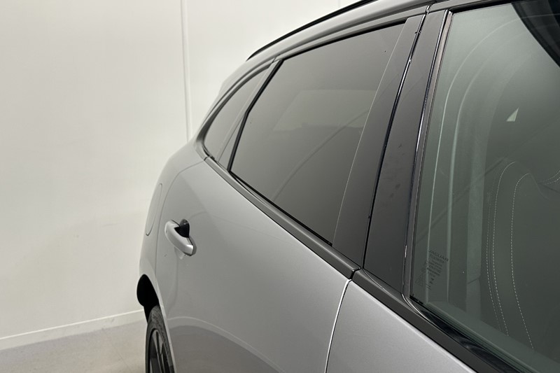 2024 (24) JAGUAR F-PACE 2.0 P400e R-Dynamic HSE Black 5dr Auto AWD 5111590