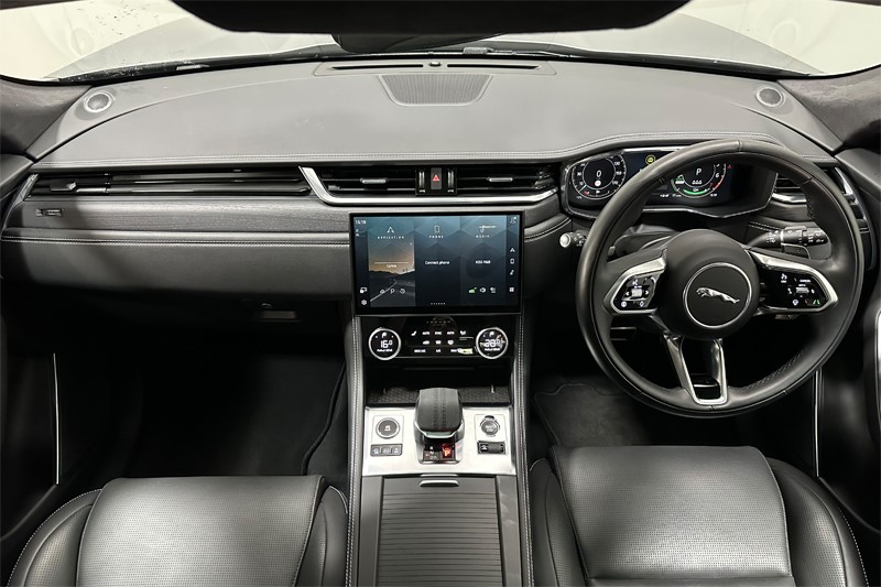 2024 (24) JAGUAR F-PACE 2.0 P400e R-Dynamic HSE Black 5dr Auto AWD 5111548