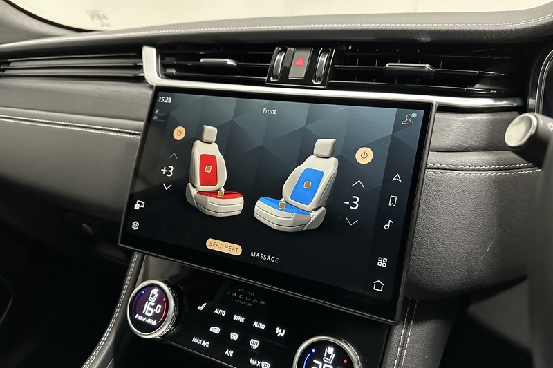 2024 (24) JAGUAR F-PACE 2.0 P400e R-Dynamic HSE Black 5dr Auto AWD 5111569