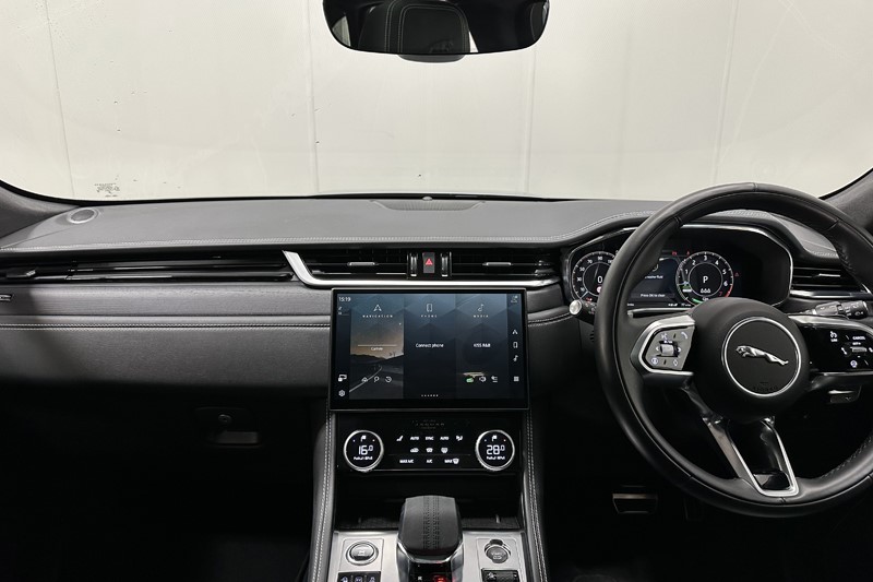 2024 (24) JAGUAR F-PACE 2.0 P400e R-Dynamic HSE Black 5dr Auto AWD 5111549