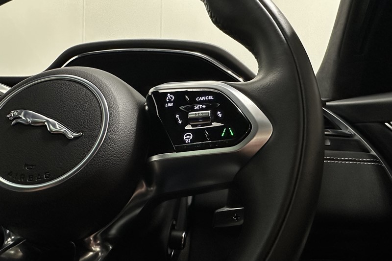 2024 (24) JAGUAR F-PACE 2.0 P400e R-Dynamic HSE Black 5dr Auto AWD 5111561