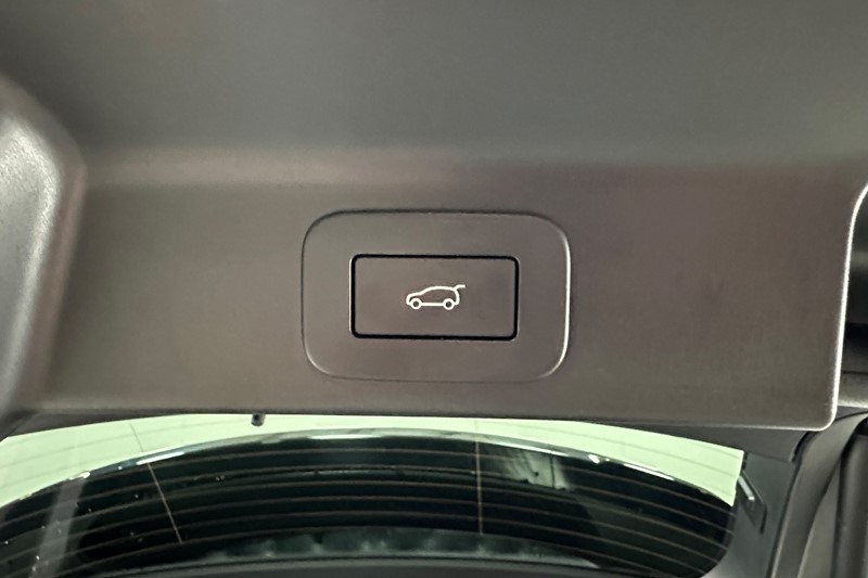 2024 (24) JAGUAR F-PACE 2.0 P400e R-Dynamic HSE Black 5dr Auto AWD 5111586