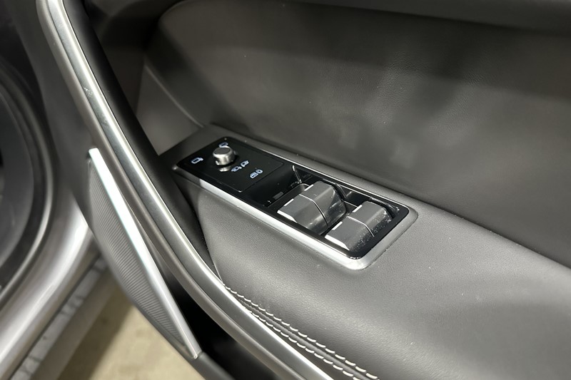 2024 (24) JAGUAR F-PACE 2.0 P400e R-Dynamic HSE Black 5dr Auto AWD 5111554