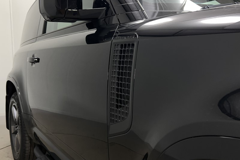 2024 (24) LAND ROVER DEFENDER 3.0 D250 X-Dynamic HSE 90 3dr Auto 5108334