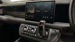 2024 (24) LAND ROVER DEFENDER 3.0 D250 X-Dynamic HSE 90 3dr Auto 5108306