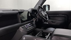 2024 (24) LAND ROVER DEFENDER 3.0 D250 X-Dynamic HSE 90 3dr Auto 5108321