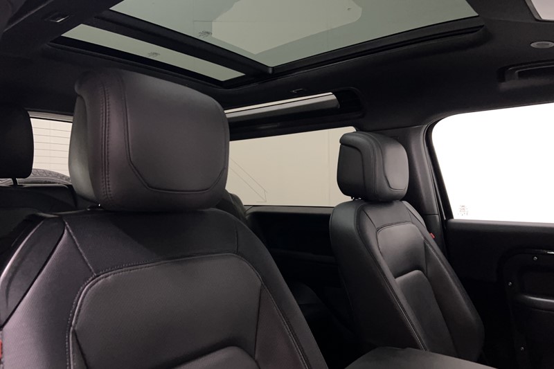 2024 (24) LAND ROVER DEFENDER 3.0 D250 X-Dynamic HSE 90 3dr Auto 5108300