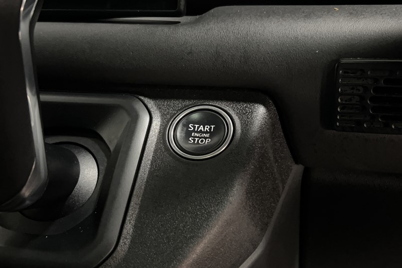 2024 (24) LAND ROVER DEFENDER 3.0 D250 X-Dynamic HSE 90 3dr Auto 5108309