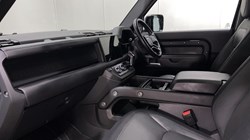 2024 (24) LAND ROVER DEFENDER 3.0 D250 X-Dynamic HSE 90 3dr Auto 5108320