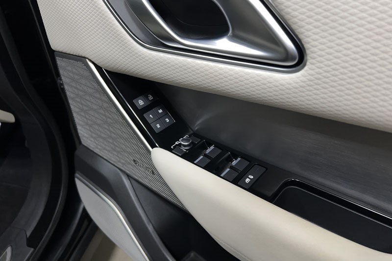 2023 (72) LAND ROVER RANGE ROVER VELAR 2.0 D200 Edition 5dr Auto 5079757