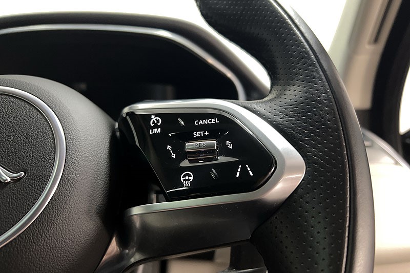 2023 (72) JAGUAR F-PACE 2.0 D200 R-Dynamic S 5dr Auto AWD 5104494