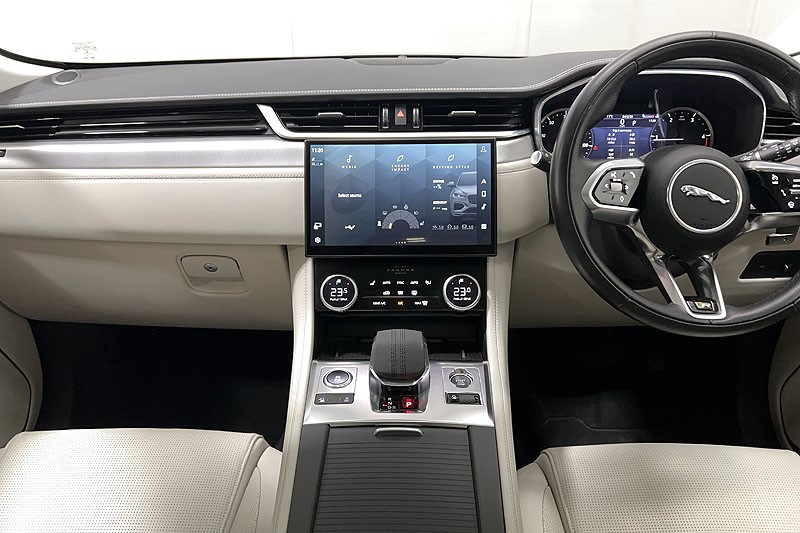 2023 (72) JAGUAR F-PACE 2.0 D200 R-Dynamic S 5dr Auto AWD 5104483