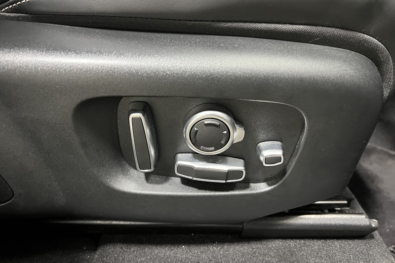 2022 (71) LAND ROVER RANGE ROVER VELAR 2.0 P400e R-Dynamic HSE 5dr Auto 5095817