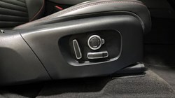 2021 (21) LAND ROVER DISCOVERY SPORT 2.0 D200 R-Dynamic HSE 5dr Auto 5074423