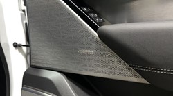 2022 (22) LAND ROVER RANGE ROVER VELAR 2.0 D200 Edition 5dr Auto 5095122