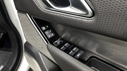 2022 (22) LAND ROVER RANGE ROVER VELAR 2.0 D200 Edition 5dr Auto 5095123