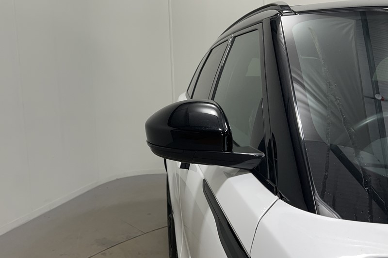 2022 (22) LAND ROVER RANGE ROVER VELAR 2.0 D200 Edition 5dr Auto 5095164