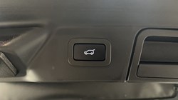 2022 (22) LAND ROVER RANGE ROVER VELAR 2.0 D200 Edition 5dr Auto 5095157